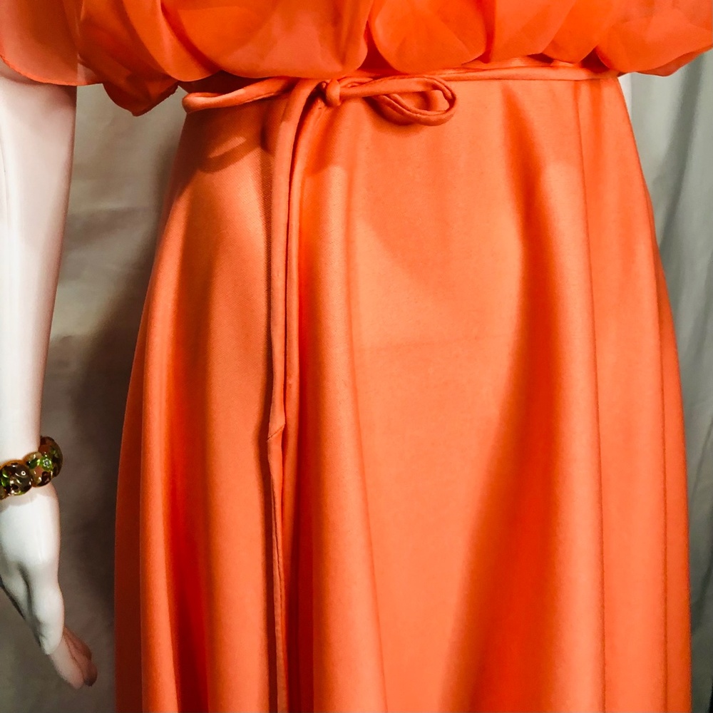 Vintage ILGWU Coral Chiffon And Satin Angel Wing Gown, Size M - Picture 6 of 8